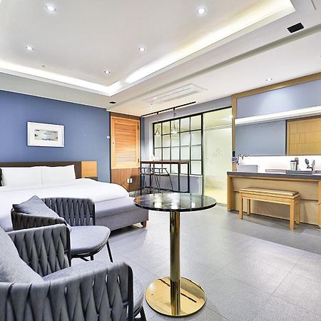 Seomyeon Ib Hotel Puszan Kültér fotó