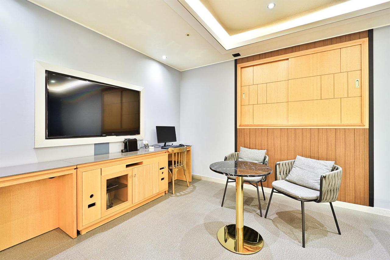 Seomyeon Ib Hotel Puszan Kültér fotó