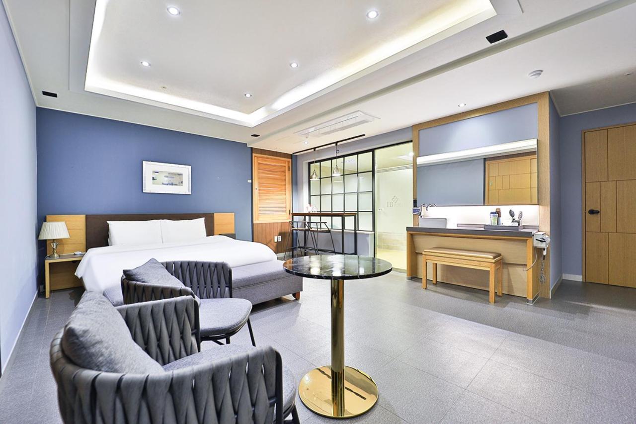 Seomyeon Ib Hotel Puszan Kültér fotó