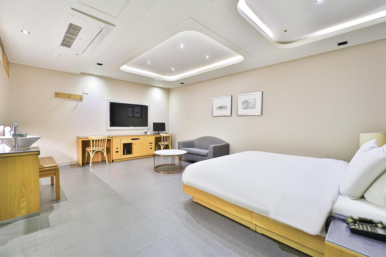 Seomyeon Ib Hotel Puszan Kültér fotó